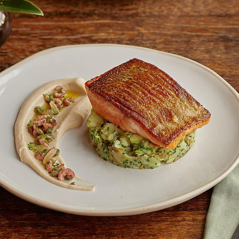 Cover Image for Our à la carte menu at The Queen's Head